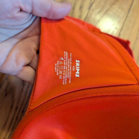 Skims Fits Everybody Red Orange Bra 42 DD Like New - Picture 3 of 5